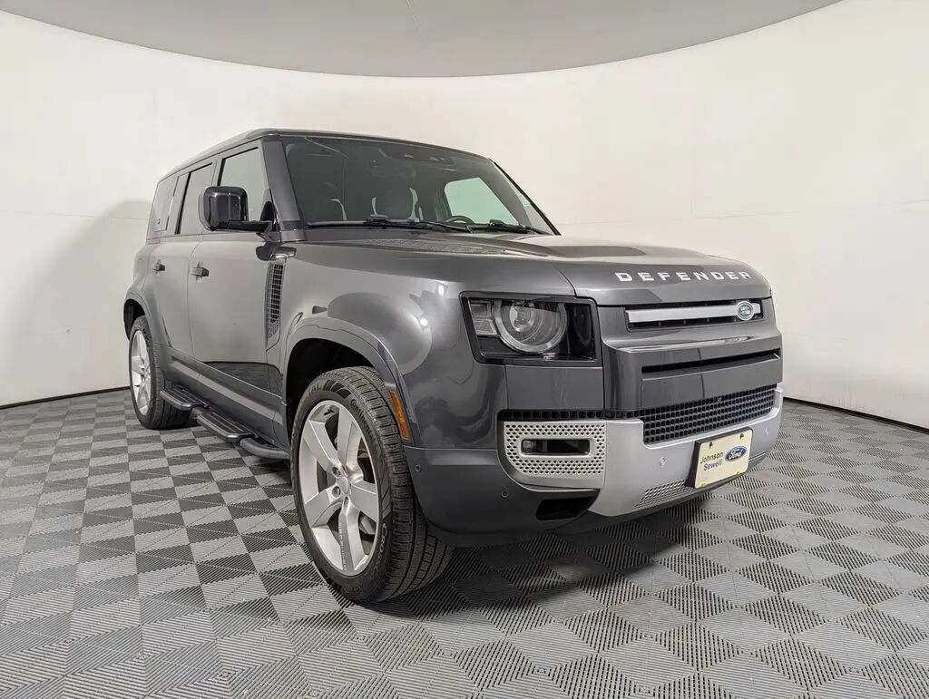 2024 Land Rover Defender 110 V8 P500 SE — photo 1 of 13