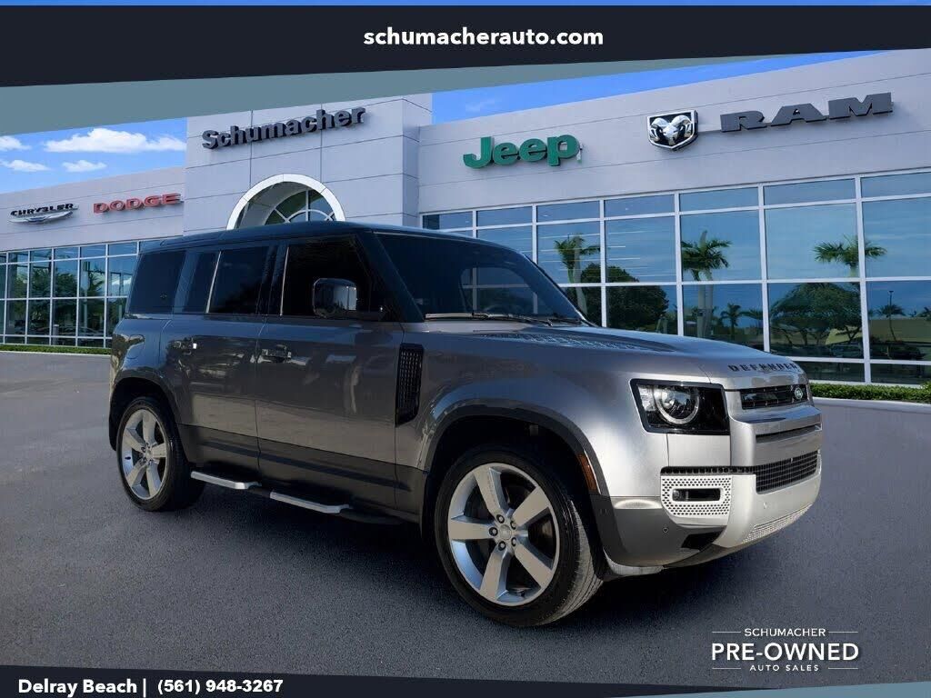 2024 Land Rover Defender 110 V8 P500 SE — photo 1 of 1