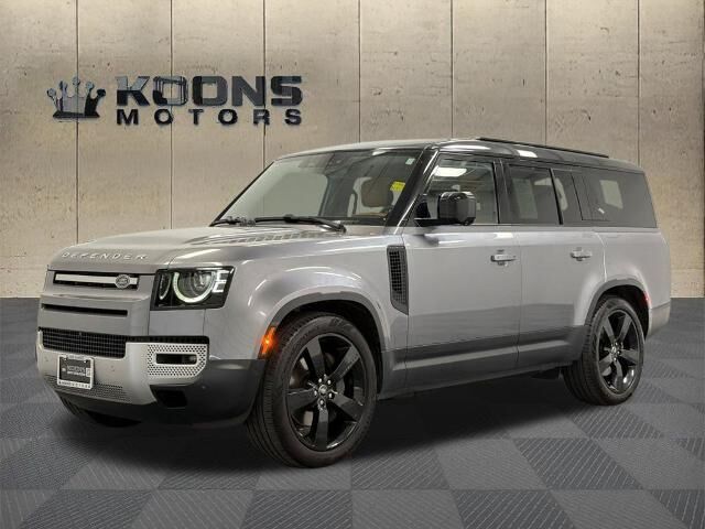 2023 Land Rover Defender 130 SE