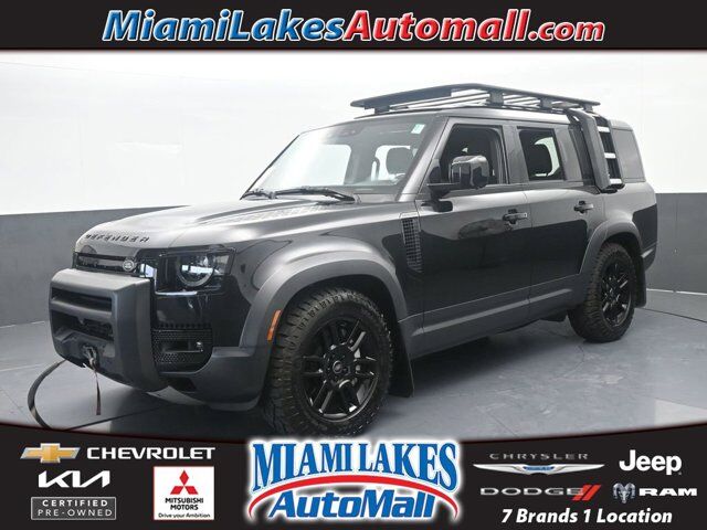 2023 Land Rover Defender SE