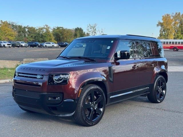 2025 Land Rover Defender 110 P400 Sedona Red