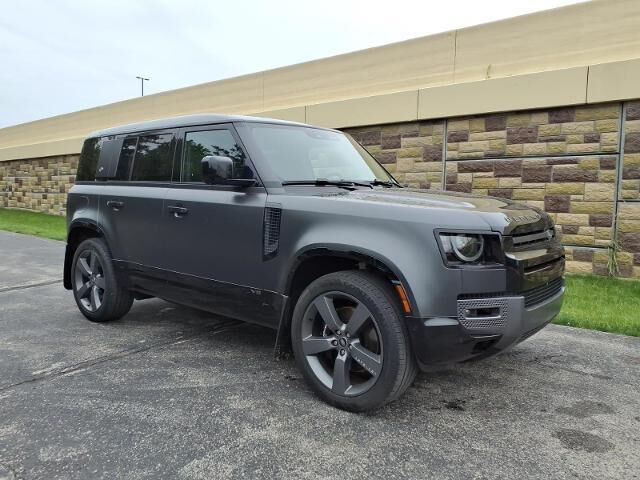 2023 Land Rover Defender 110 V8