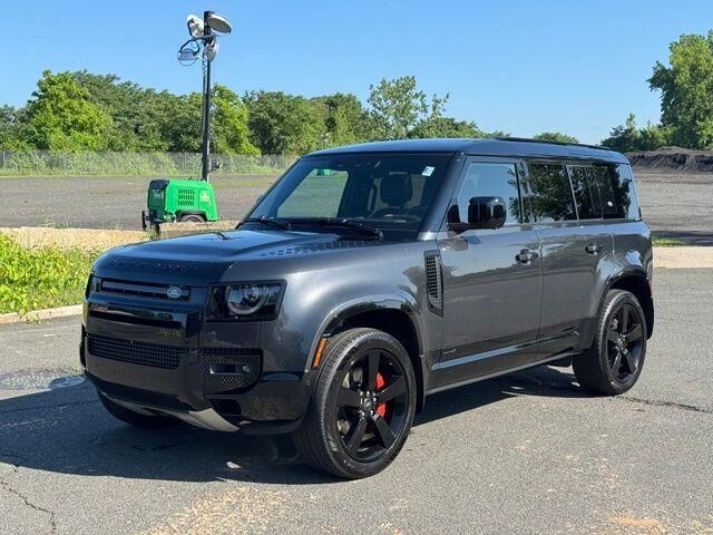 2024 Land Rover Defender 110 P400 X