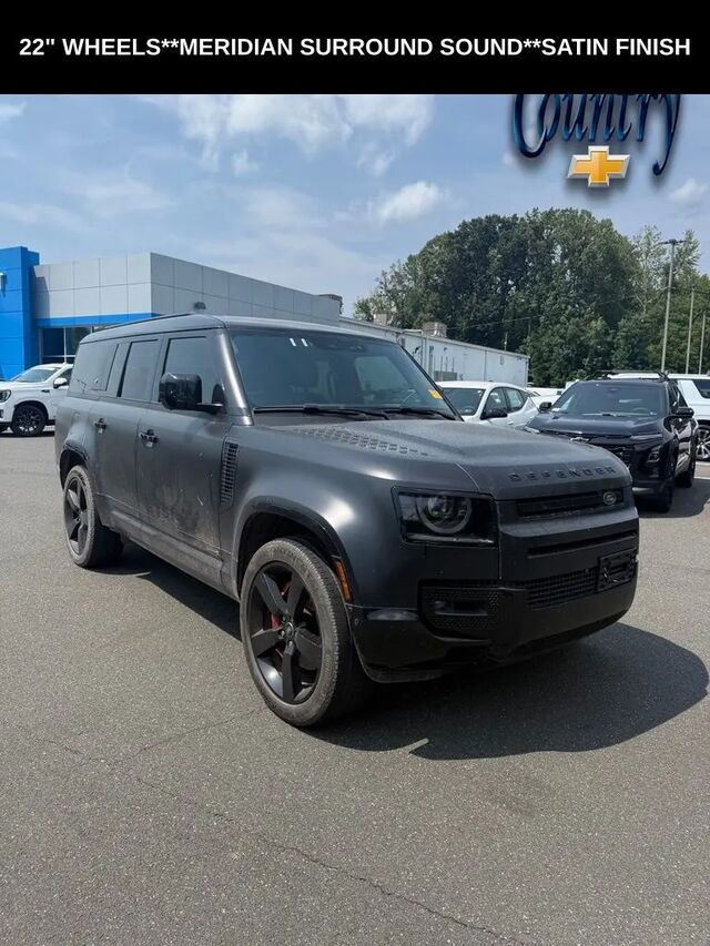 2024 Land Rover Defender 130 P400 X — photo 1 of 39