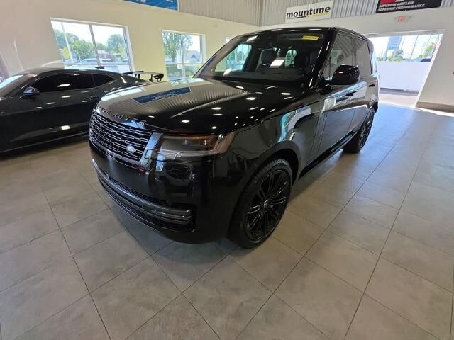 2023 Land Rover Range Rover P530 SE