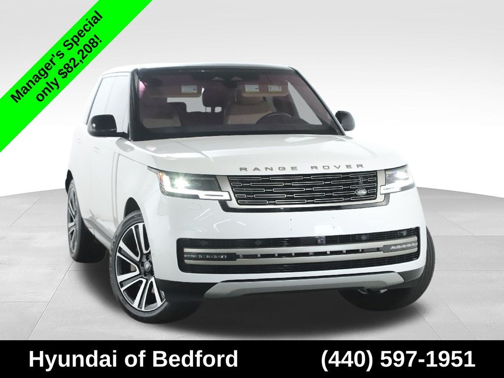 2023 Land Rover Range Rover SE — photo 1 of 15
