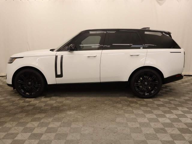 2024 Land Rover Range Rover P530 SE — photo 1 of 39