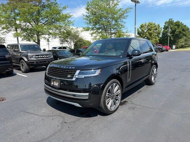2024 Land Rover Range Rover P400 SE — photo 1 of 1