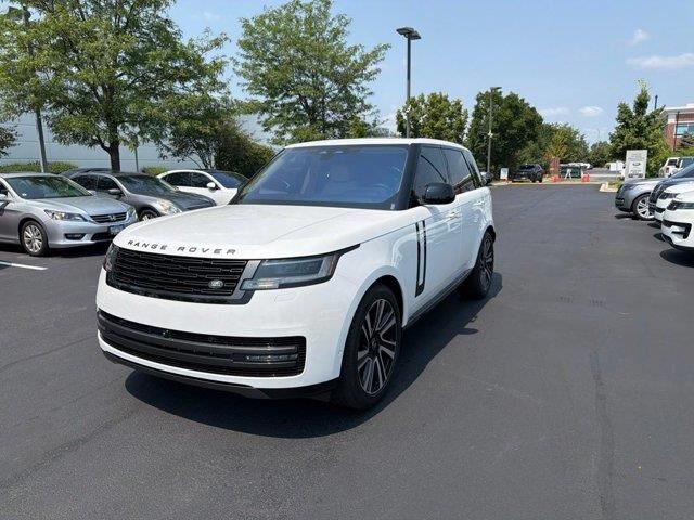 2023 Land Rover Range Rover P400 SE — photo 1 of 1