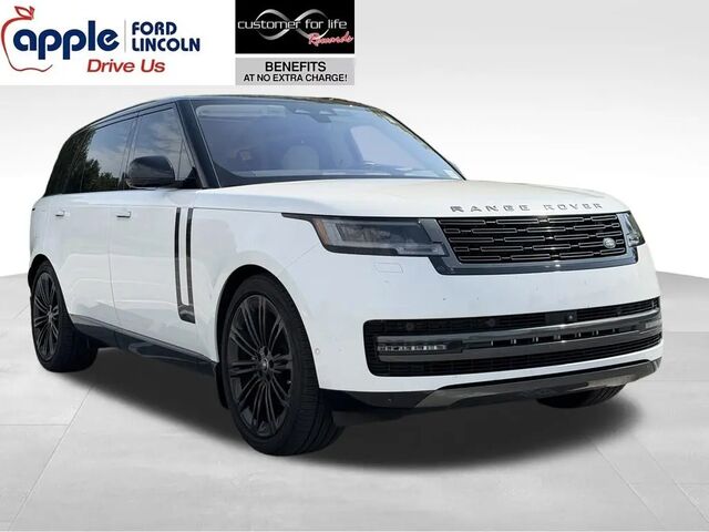 2023 Land Rover Range Rover P400 SE LWB