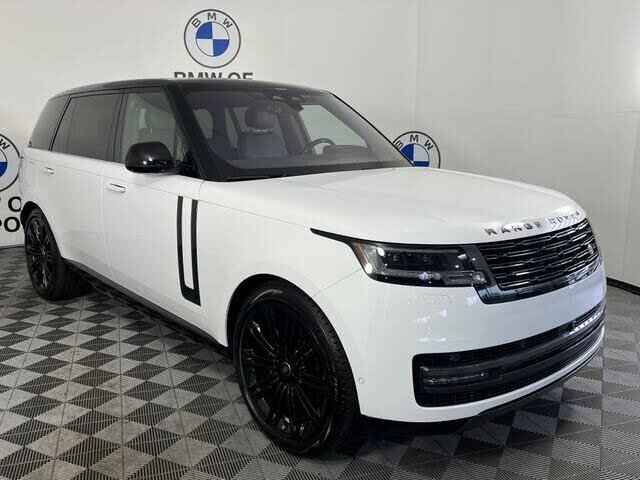 2023 Land Rover Range Rover P400 SE LWB — photo 1 of 4