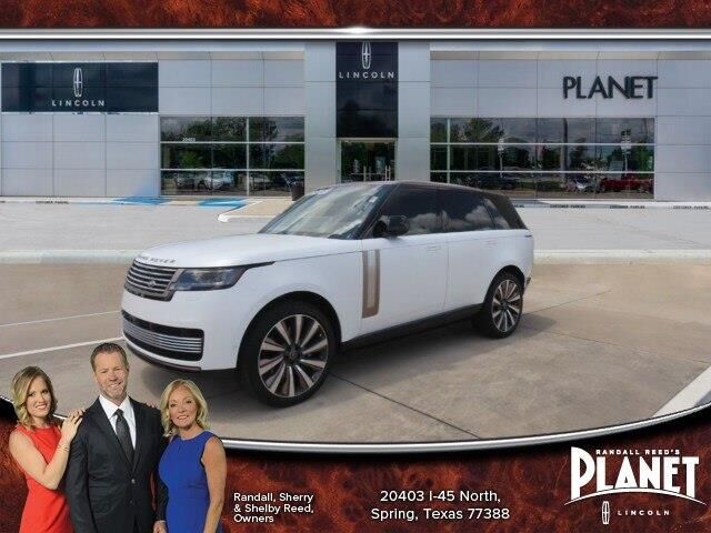 2024 Land Rover Range Rover P615 SV