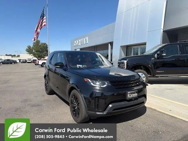 2017 Land Rover Discovery HSE Luxury — photo 1 of 24