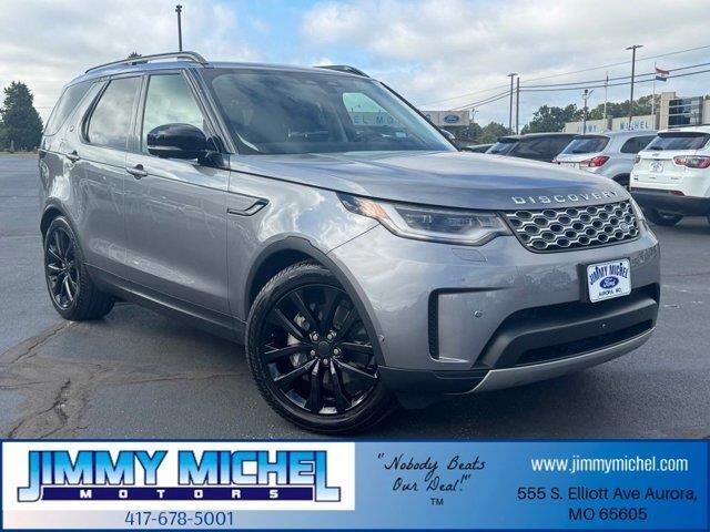 2024 Land Rover Discovery P300 S — photo 1 of 39