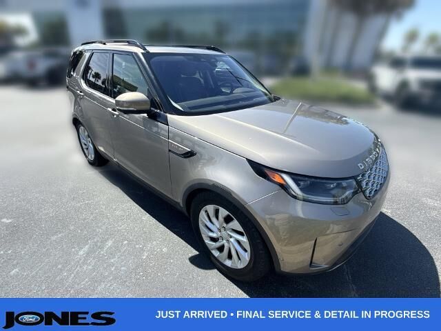 2022 Land Rover Discovery P300 S