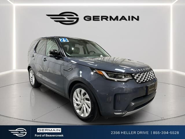 2025 Land Rover Discovery P300 S — photo 1 of 13