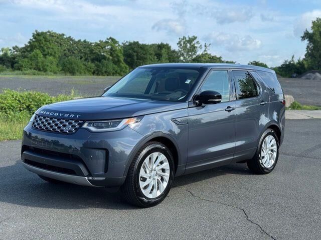 2025 Land Rover Discovery P300 S — photo 1 of 13