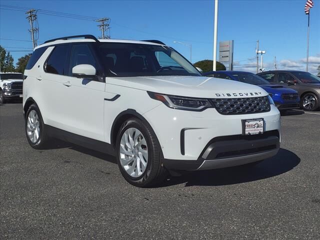 2021 Land Rover Discovery — photo 1 of 13