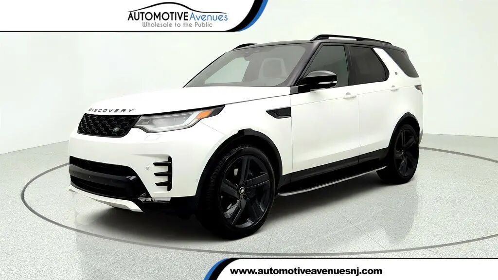 2025 Land Rover Discovery P360 Dynamic SE — photo 1 of 26