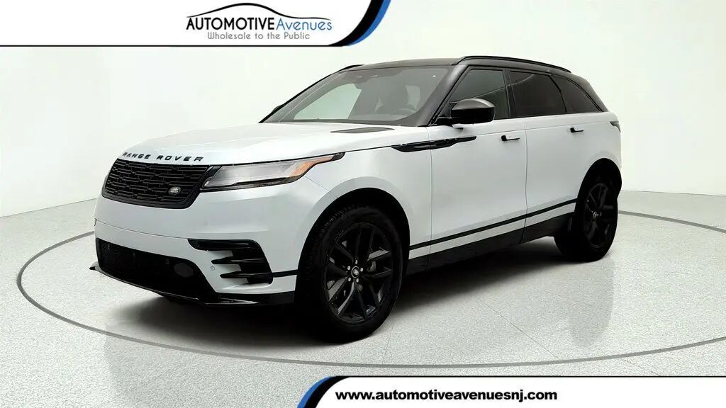2025 Land Rover Range Rover Velar P250 Dynamic SE — photo 1 of 1
