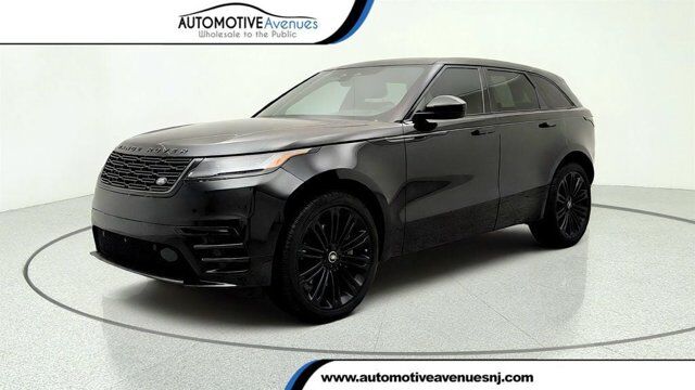 2026 Land Rover Range Rover Velar Dynamic SE
