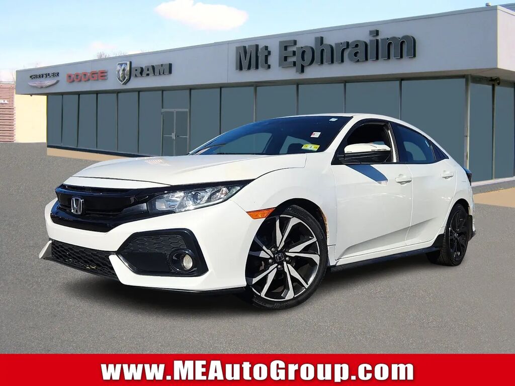 2019 Honda Civic Sport — photo 1 of 13