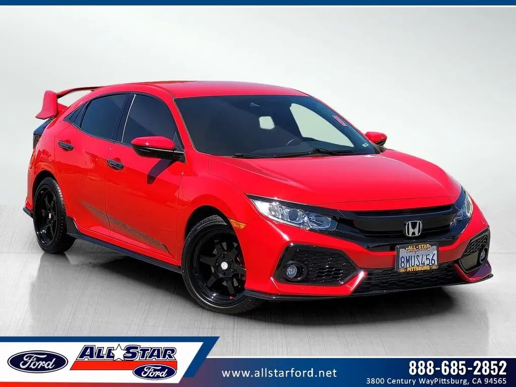 2019 Honda Civic Sport — photo 1 of 13