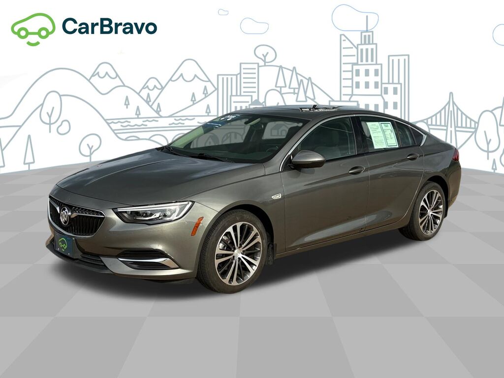 2019 Buick Regal Sportback Preferred — photo 1 of 6