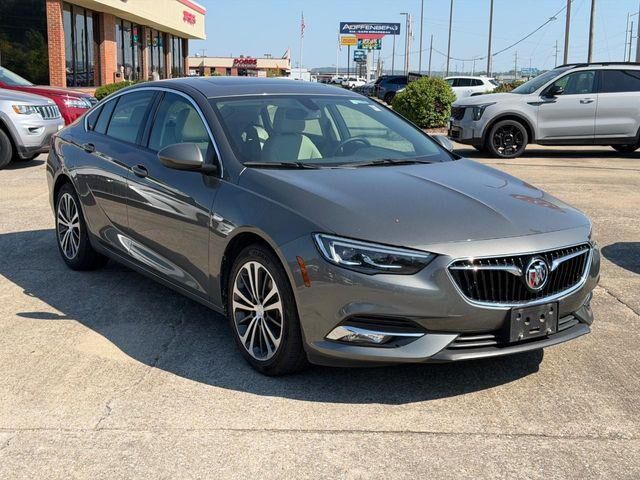2018 Buick Regal Sportback Essence