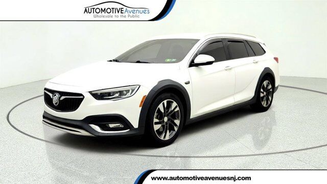 2019 Buick Regal TourX Essence