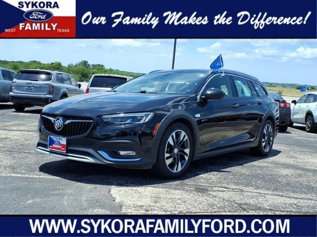 2018 Buick Regal TourX Essence