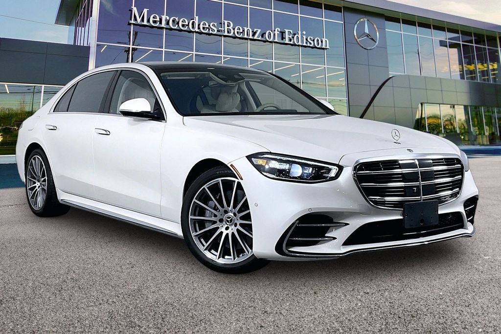 2022 Mercedes-Benz S-Class S 500 — photo 1 of 13