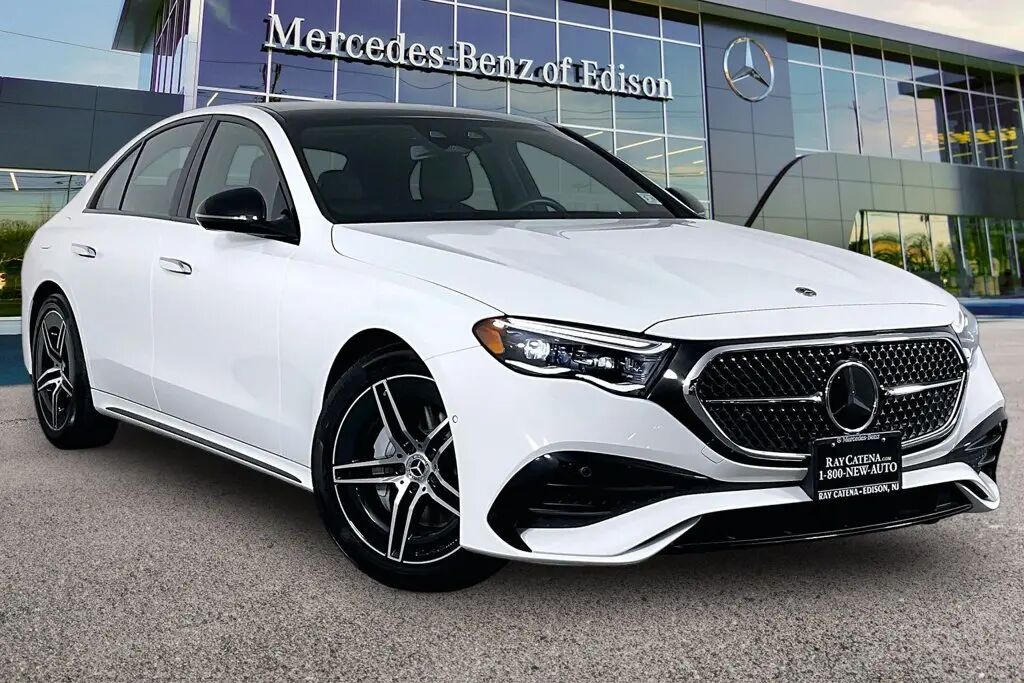 2026 Mercedes-Benz E-Class E 350 4MATIC — photo 1 of 13