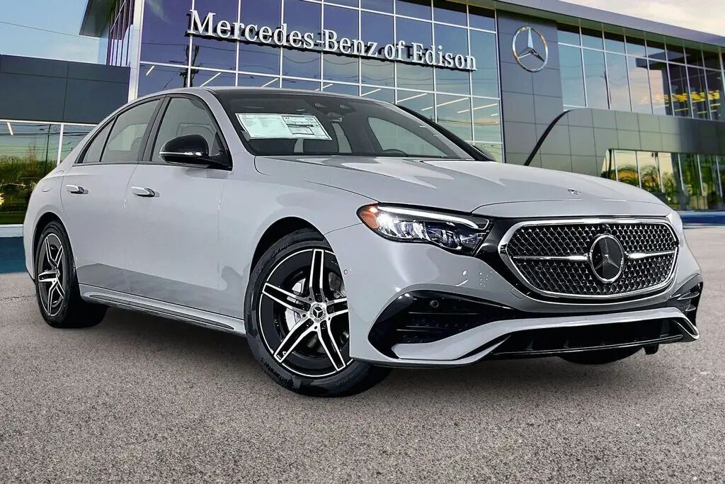 2026 Mercedes-Benz E-Class E 350 4MATIC — photo 1 of 13