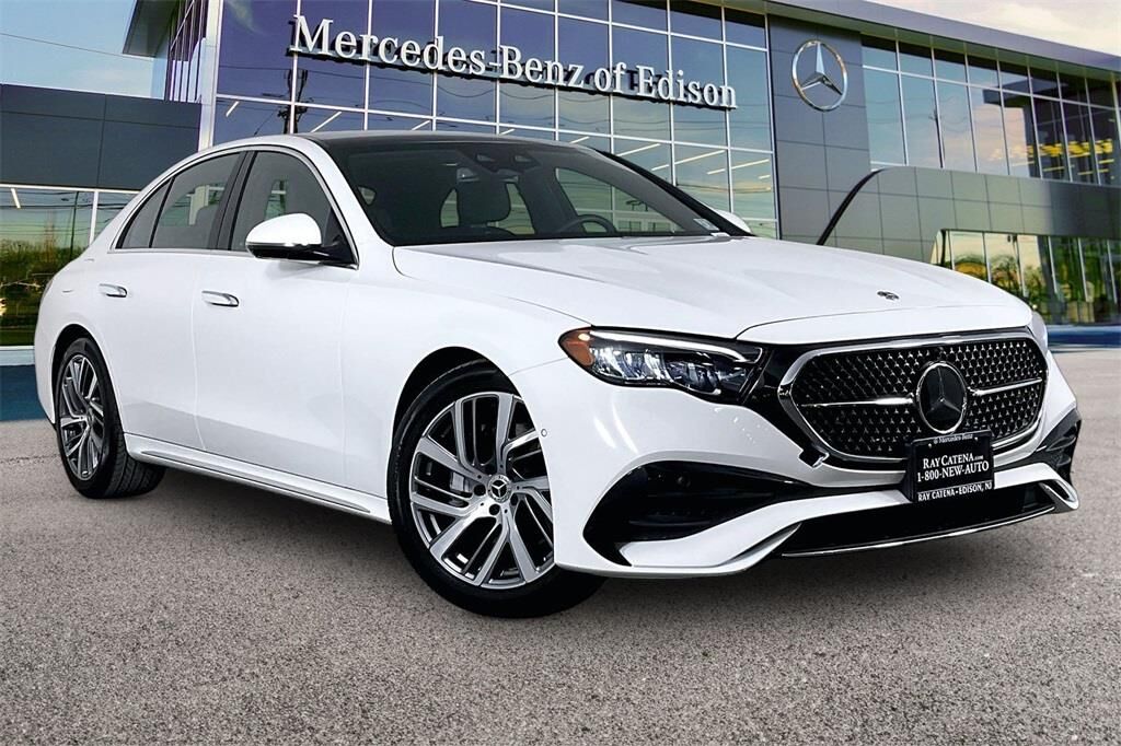 2026 Mercedes-Benz E-Class E 350 4MATIC — photo 1 of 13