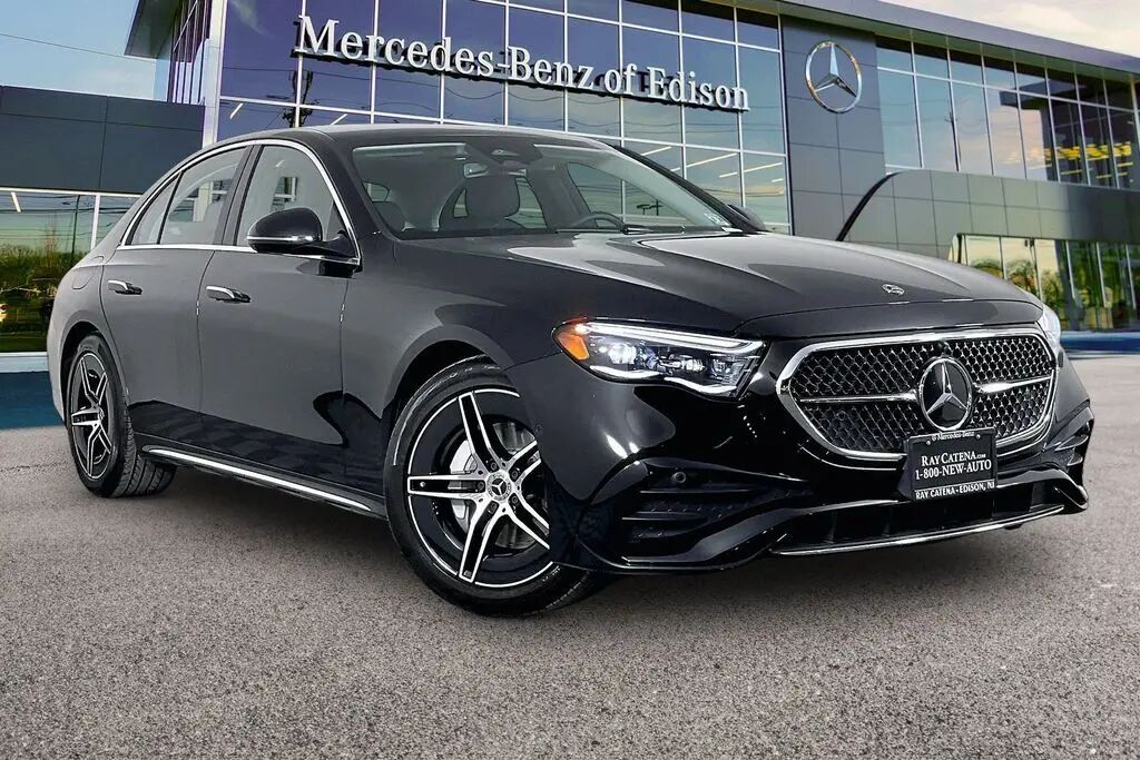 2026 Mercedes-Benz E-Class E 350 4MATIC — photo 1 of 13