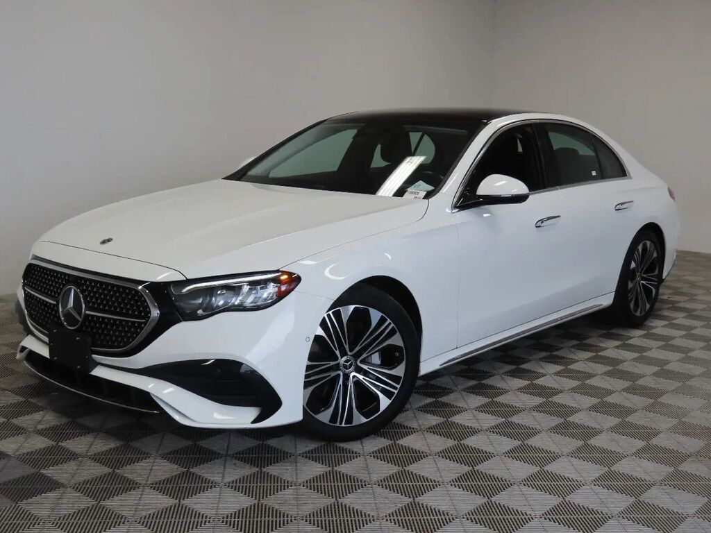 2025 Mercedes-Benz E-Class E 350 4MATIC — photo 1 of 13