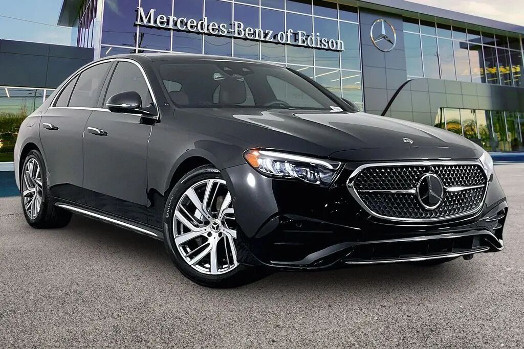 2026 Mercedes-Benz E-Class E 350 4MATIC — photo 1 of 13
