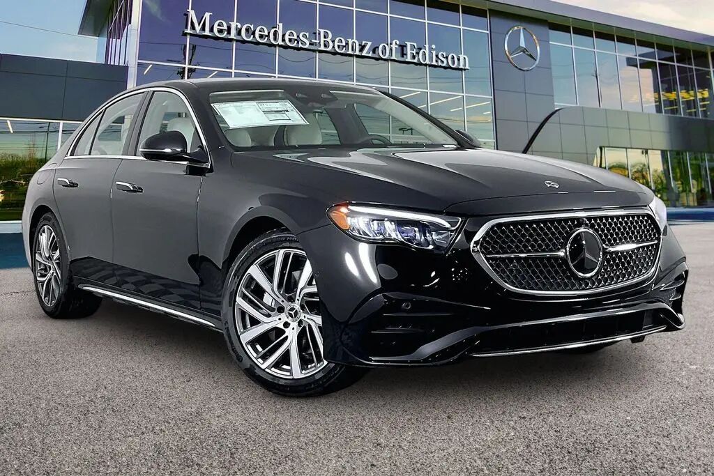 2026 Mercedes-Benz E-Class E 350 4MATIC — photo 1 of 13