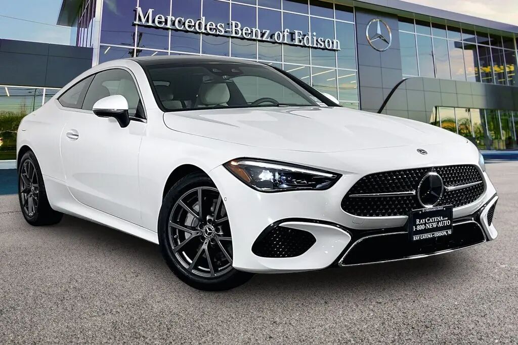 2026 Mercedes-Benz CLE 300 CLE 300 4MATIC — photo 1 of 13