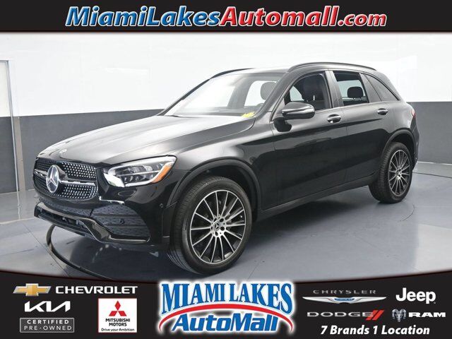 2021 Mercedes-Benz GLC GLC 300 — photo 1 of 11