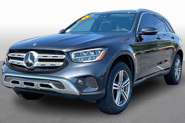 2022 Mercedes-Benz GLC GLC 300 — photo 1 of 13