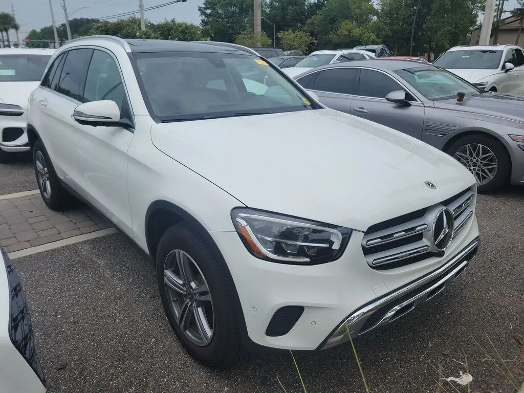 2021 Mercedes-Benz GLC GLC 300 — photo 1 of 23