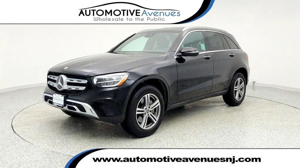 2022 Mercedes-Benz GLC GLC 300 — photo 1 of 26