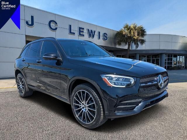 2022 Mercedes-Benz GLC GLC 300 — photo 1 of 27