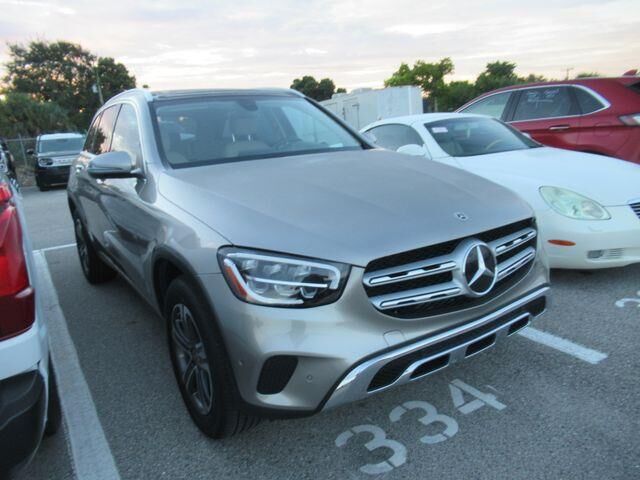 2021 Mercedes-Benz GLC GLC 300 — photo 1 of 26