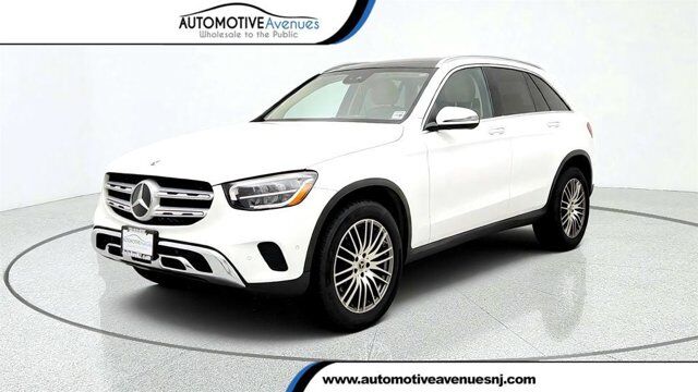 2022 Mercedes-Benz GLC GLC 300 — photo 1 of 2