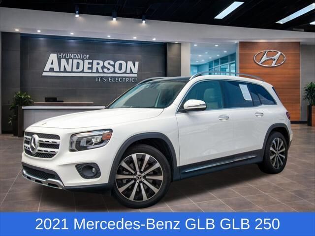 2021 Mercedes-Benz GLB GLB 250 — photo 1 of 13