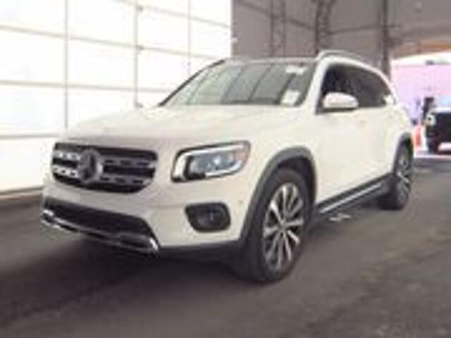 2022 Mercedes-Benz GLB GLB 250 — photo 1 of 1