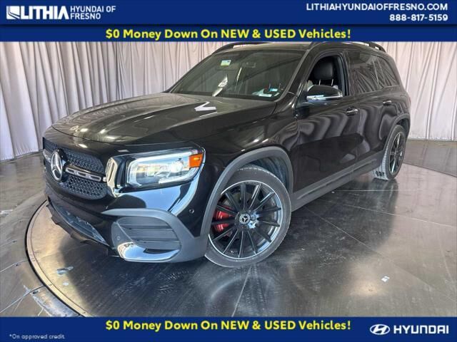 2021 Mercedes-Benz GLB GLB 250 — photo 1 of 13